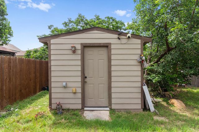 8704 Panadero DR, Austin, TX 78747