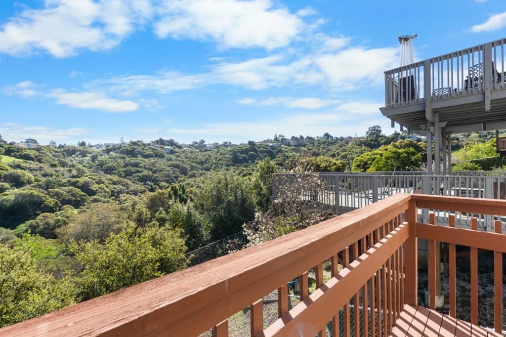 Image 19 of property listing at 4112 Marsten Avenue, Belmont, CA 94002