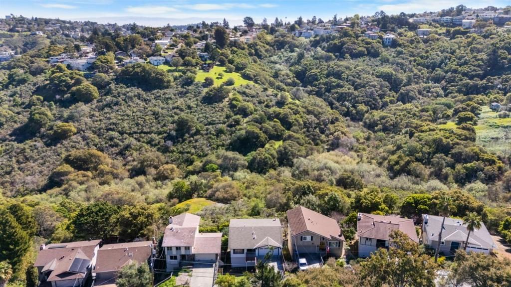 Image 28 of property listing at 4112 Marsten Avenue, Belmont, CA 94002