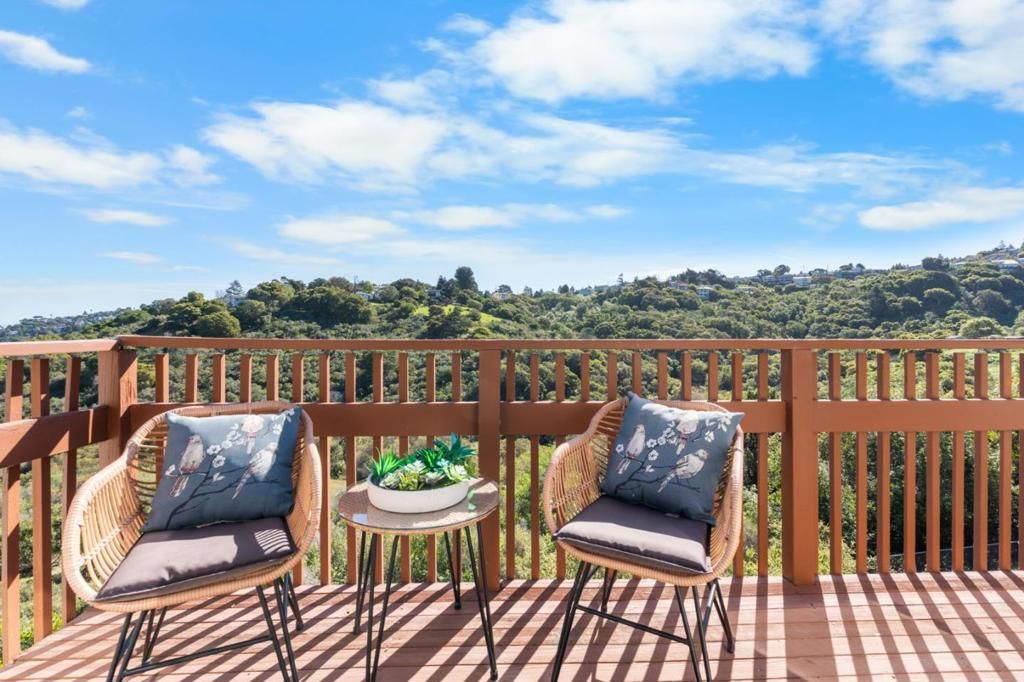 Image 7 of property listing at 4112 Marsten Avenue, Belmont, CA 94002