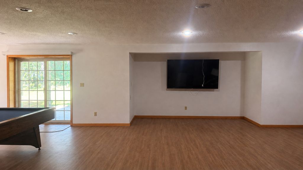 Image 13 of property listing at 18205 Irvington Road, Centralia, IL 62801