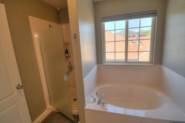 4704 Spring Vale Road NW, Albuquerque, NM 87114