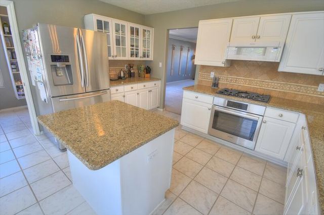 4704 Spring Vale Road NW, Albuquerque, NM 87114