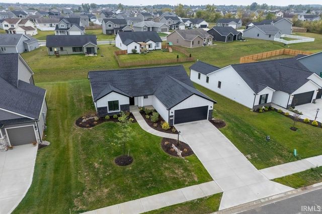 13541 Fringe Tree Trail, Fort Wayne, IN 46814