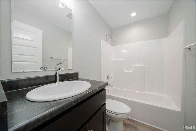 13541 Fringe Tree Trail, Fort Wayne, IN 46814