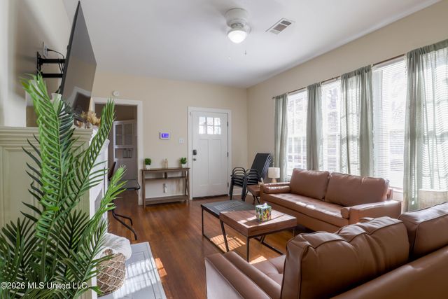 522 Taylor Street, Jackson, MS 39216