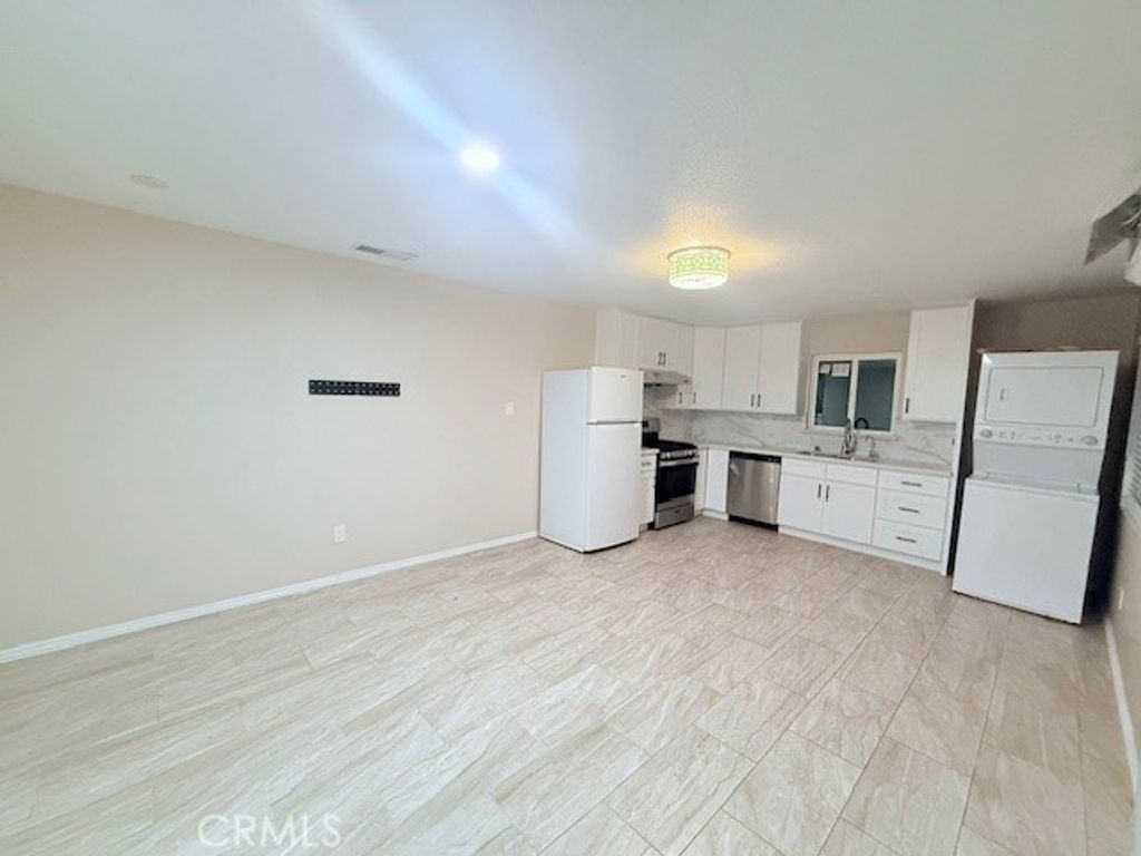 Image 24 of property listing at 2051 Sycamore Court, Ontario, CA 91764