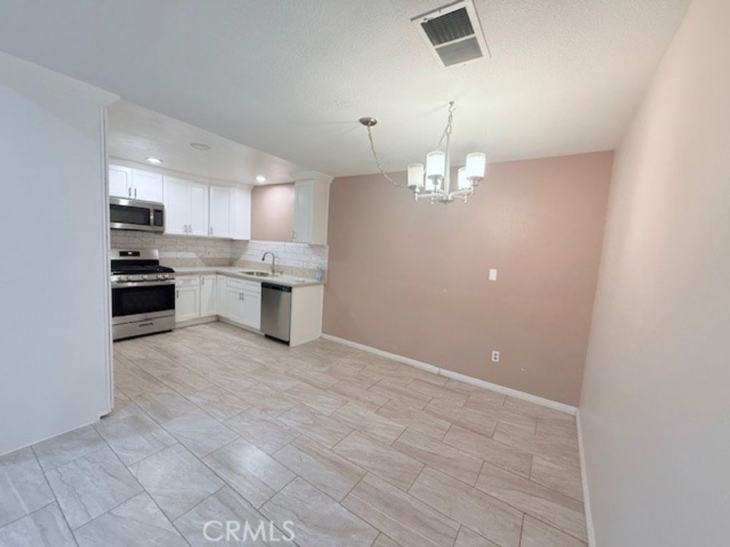 Image 7 of property listing at 2051 Sycamore Court, Ontario, CA 91764