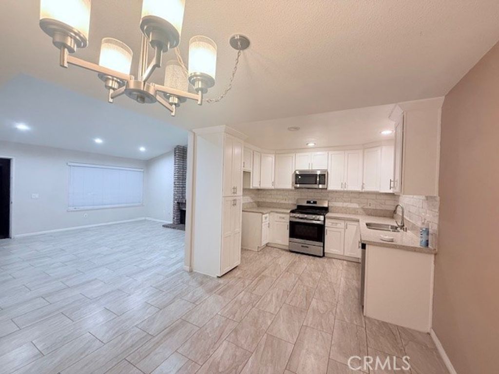 Image 8 of property listing at 2051 Sycamore Court, Ontario, CA 91764