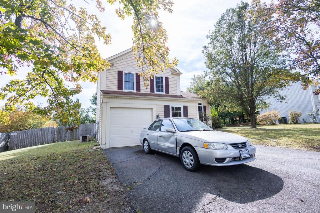 5810 CASCADE DR, Fredericksburg, VA 22407