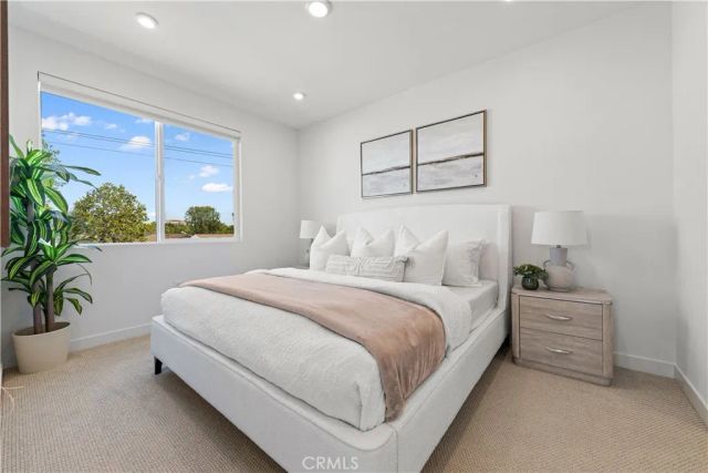 603 S LYON, Santa Ana, CA 92705