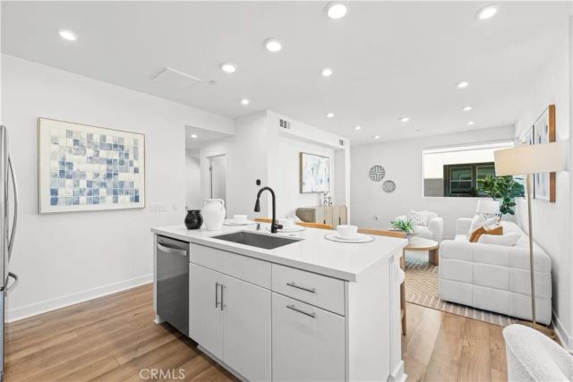 603 S LYON, Santa Ana, CA 92705