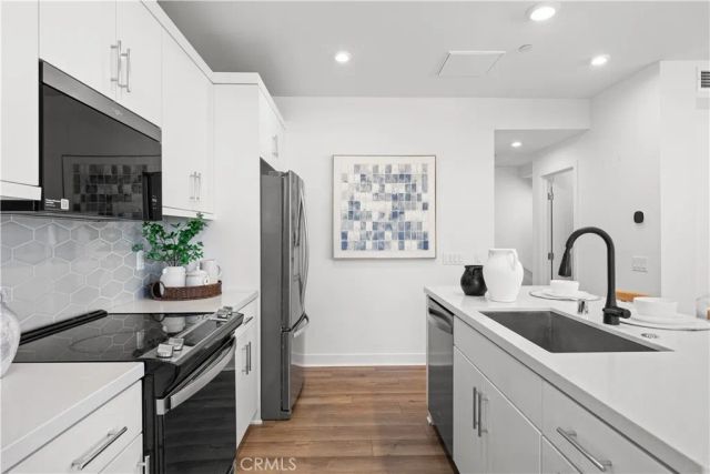 603 S LYON, Santa Ana, CA 92705