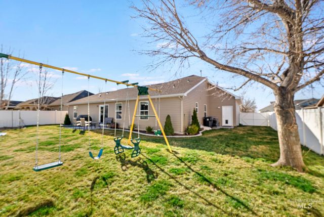 1030 Ballard Ln, Kimberly, ID 83341