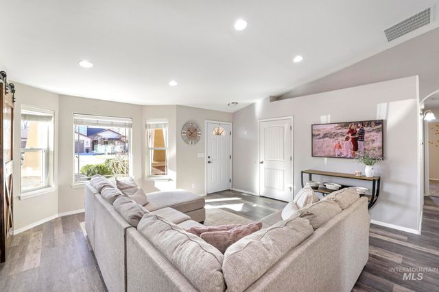 1030 Ballard Ln, Kimberly, ID 83341