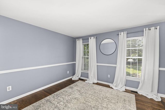 10203 N HAMPTON LN, Fredericksburg, VA 22408