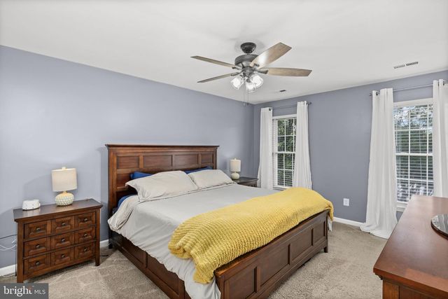 10203 N HAMPTON LN, Fredericksburg, VA 22408