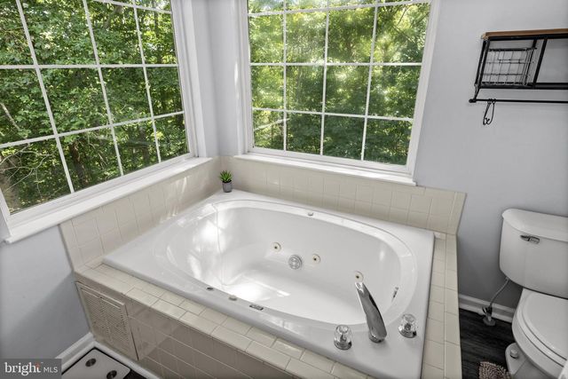 10203 N HAMPTON LN, Fredericksburg, VA 22408