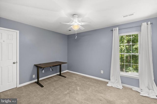 10203 N HAMPTON LN, Fredericksburg, VA 22408