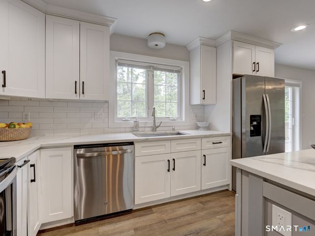 1556 Storrs Road, Mansfield, CT 06268