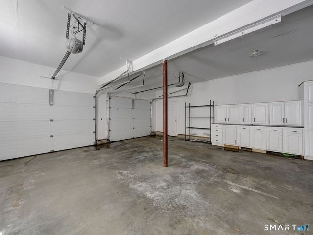 1556 Storrs Road, Mansfield, CT 06268