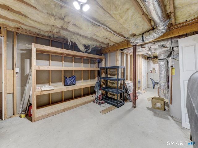 1556 Storrs Road, Mansfield, CT 06268