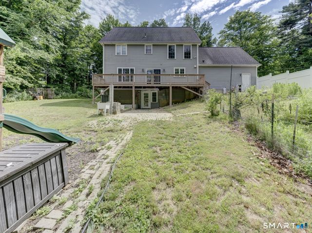 1556 Storrs Road, Mansfield, CT 06268