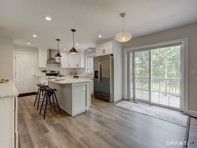 1556 Storrs Road, Mansfield, CT 06268