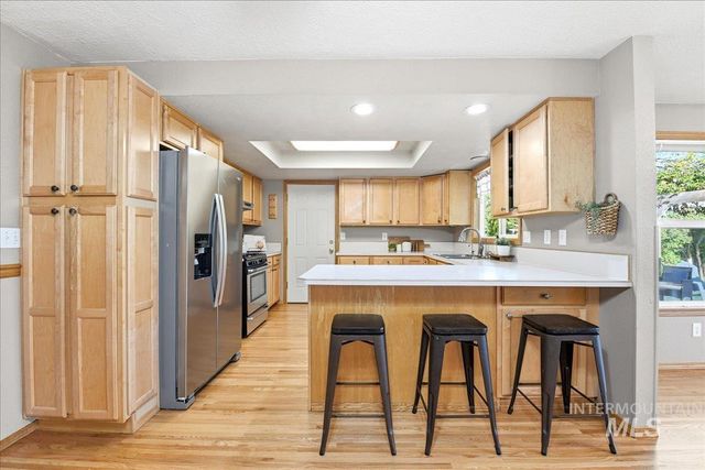 11842 W Tioga St, Boise, ID 83709