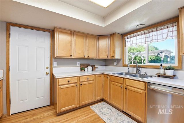11842 W Tioga St, Boise, ID 83709