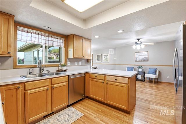 11842 W Tioga St, Boise, ID 83709