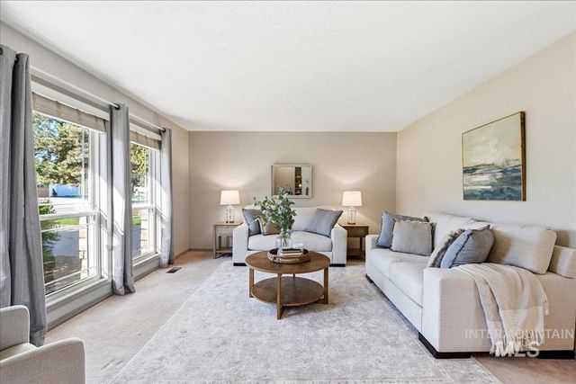 11842 W Tioga St, Boise, ID 83709