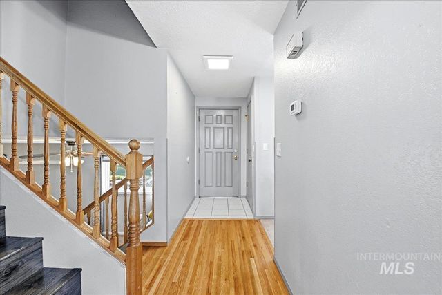 11842 W Tioga St, Boise, ID 83709