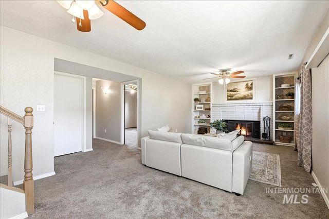 11842 W Tioga St, Boise, ID 83709