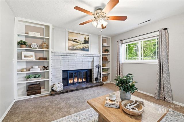 11842 W Tioga St, Boise, ID 83709