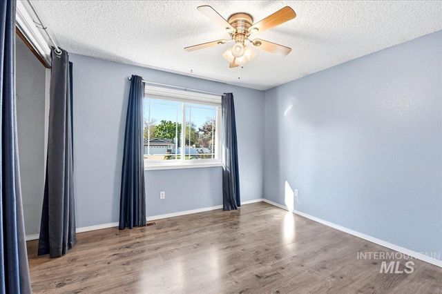 11842 W Tioga St, Boise, ID 83709