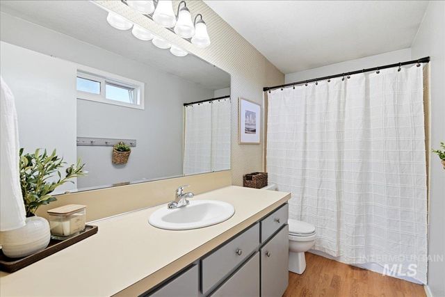 11842 W Tioga St, Boise, ID 83709
