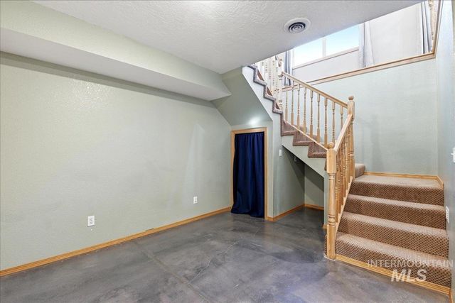 11842 W Tioga St, Boise, ID 83709