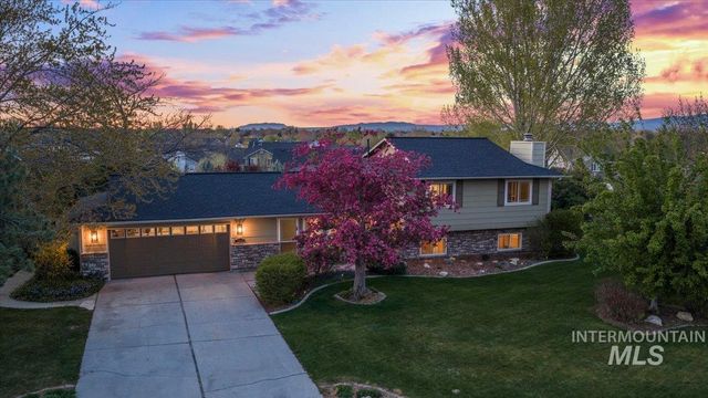11842 W Tioga St, Boise, ID 83709