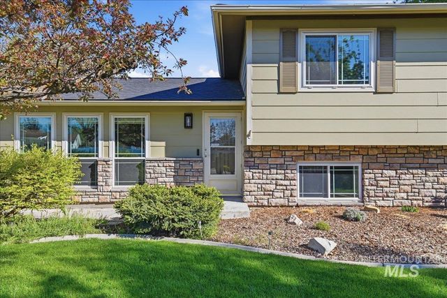 11842 W Tioga St, Boise, ID 83709
