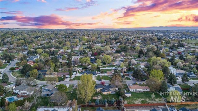 11842 W Tioga St, Boise, ID 83709