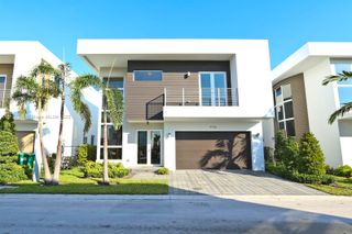 9745 NW 75th Ter 9745, Doral, FL 33178