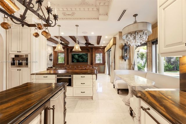 6016 Leonardo St, Coral Gables, FL 33146