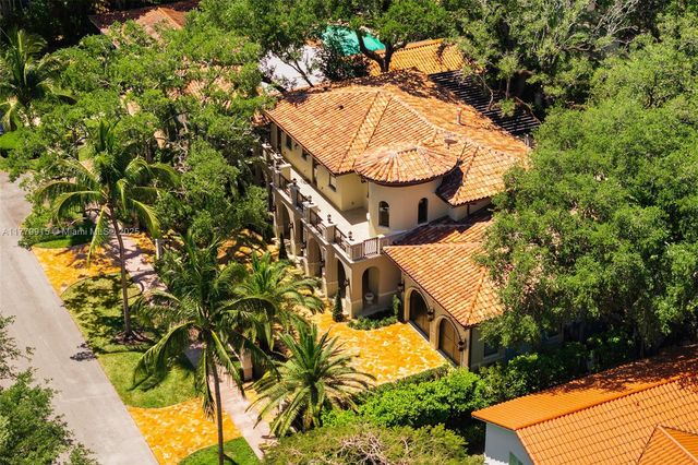 6016 Leonardo St, Coral Gables, FL 33146