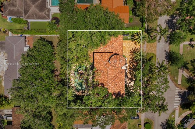 6016 Leonardo St, Coral Gables, FL 33146