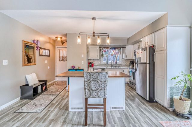 622 12TH Avenue E, West Fargo, ND 58078