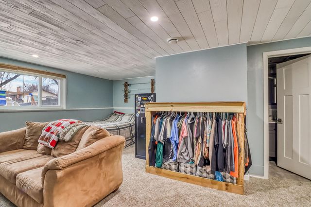 622 12TH Avenue E, West Fargo, ND 58078