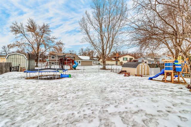 622 12TH Avenue E, West Fargo, ND 58078