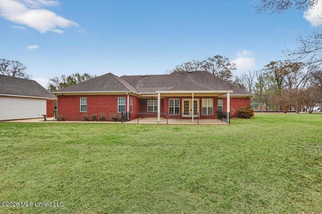 4669 Dixie Lynn Drive, Southaven, MS 38671