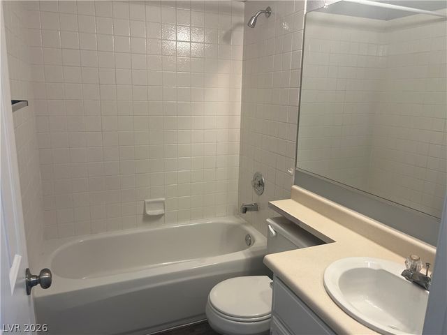 3206 Mystic Ridge Court, Las Vegas, NV 89129